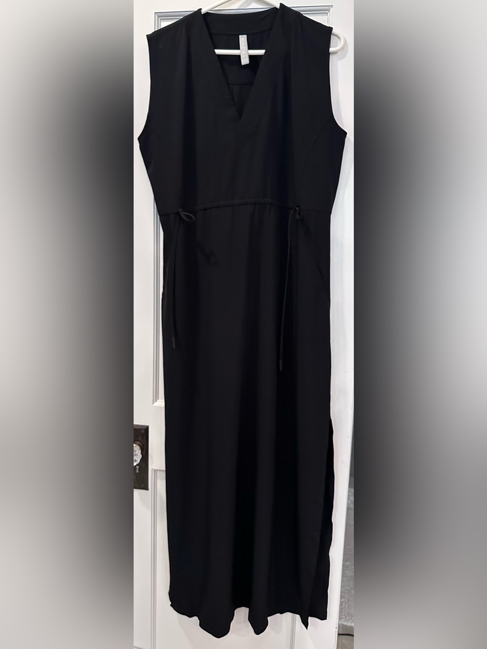Athleta Black Sleeveless V-Neck Maxi Dress with Waist Tie